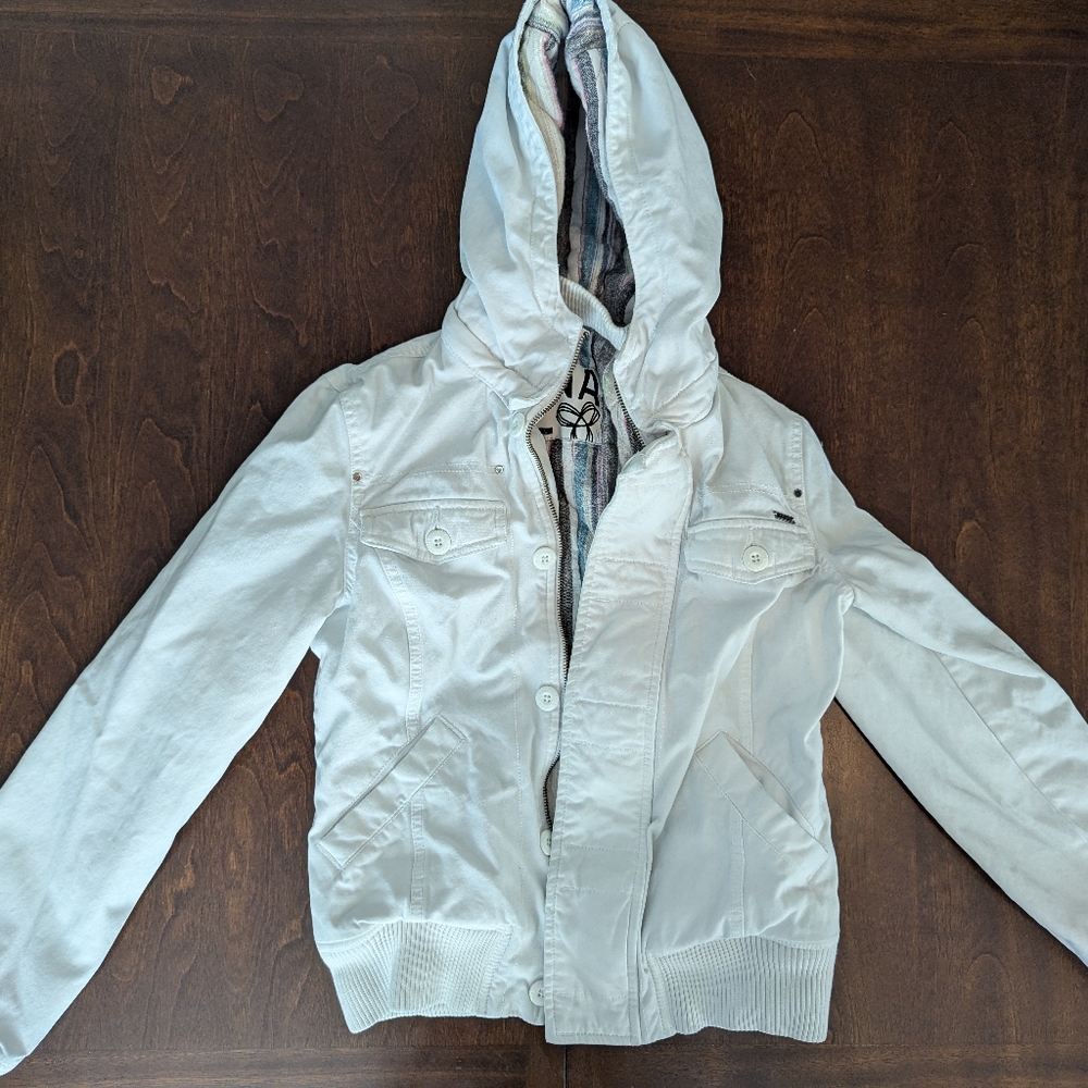 Aritzia TNA Jacket Size Small